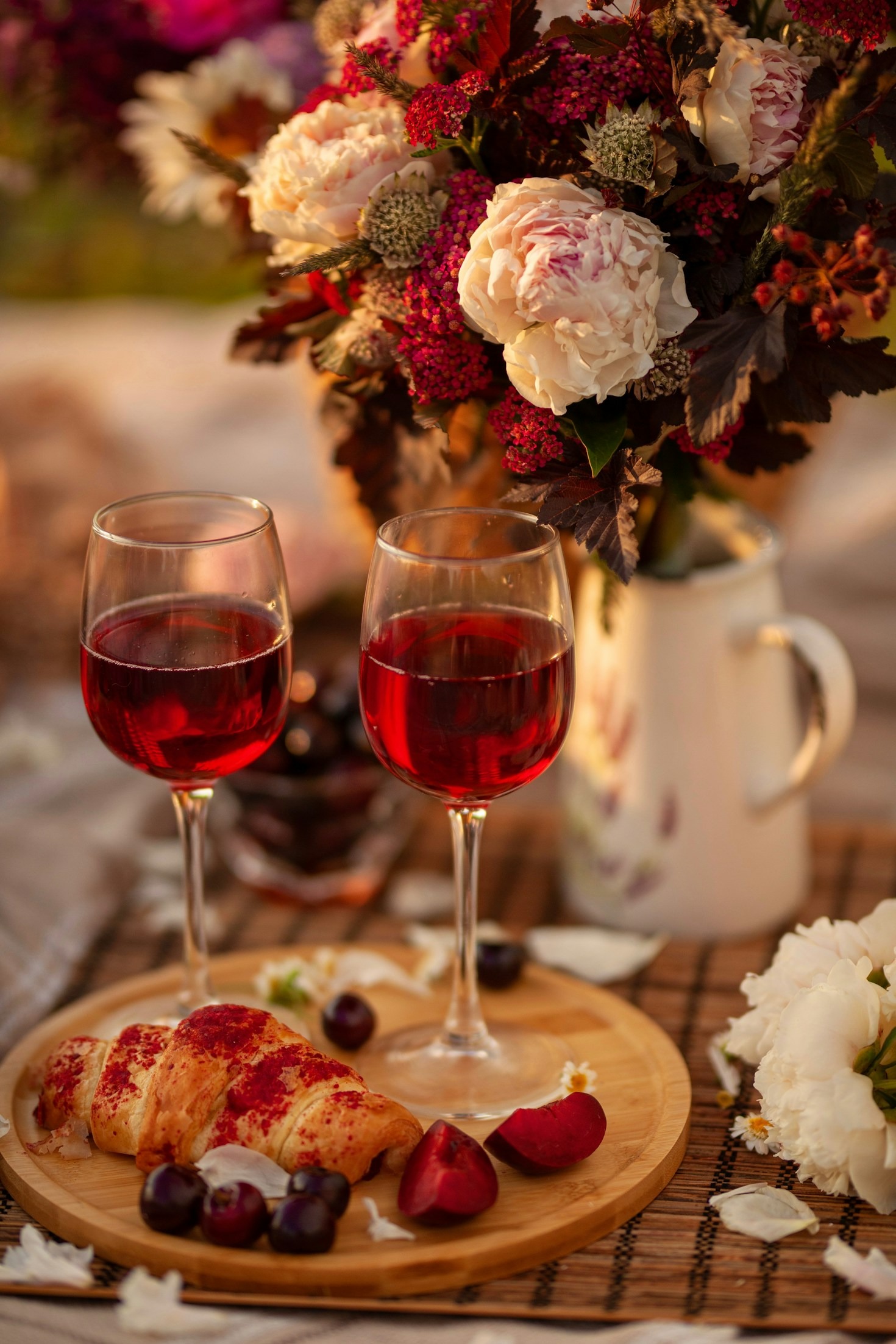 A Romantic Evening Through The Highlands